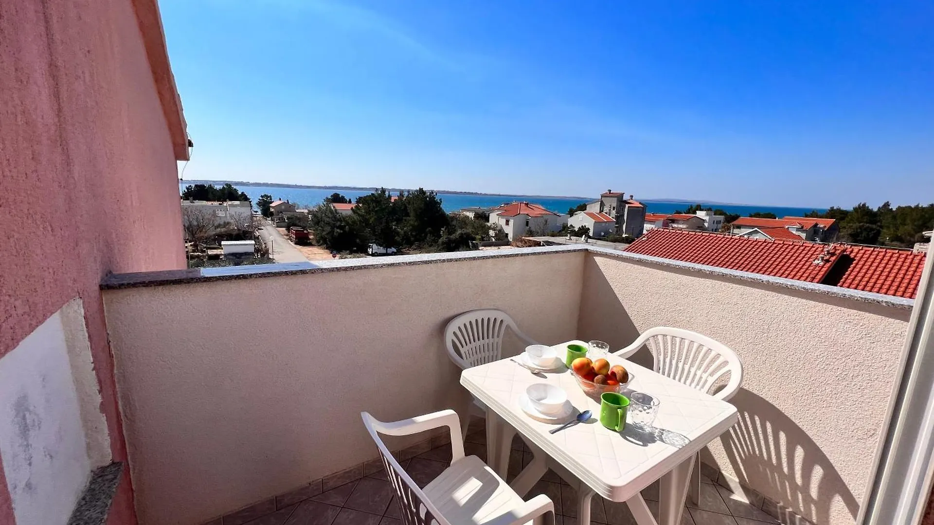 Apartmani Dorana فرسي شقة