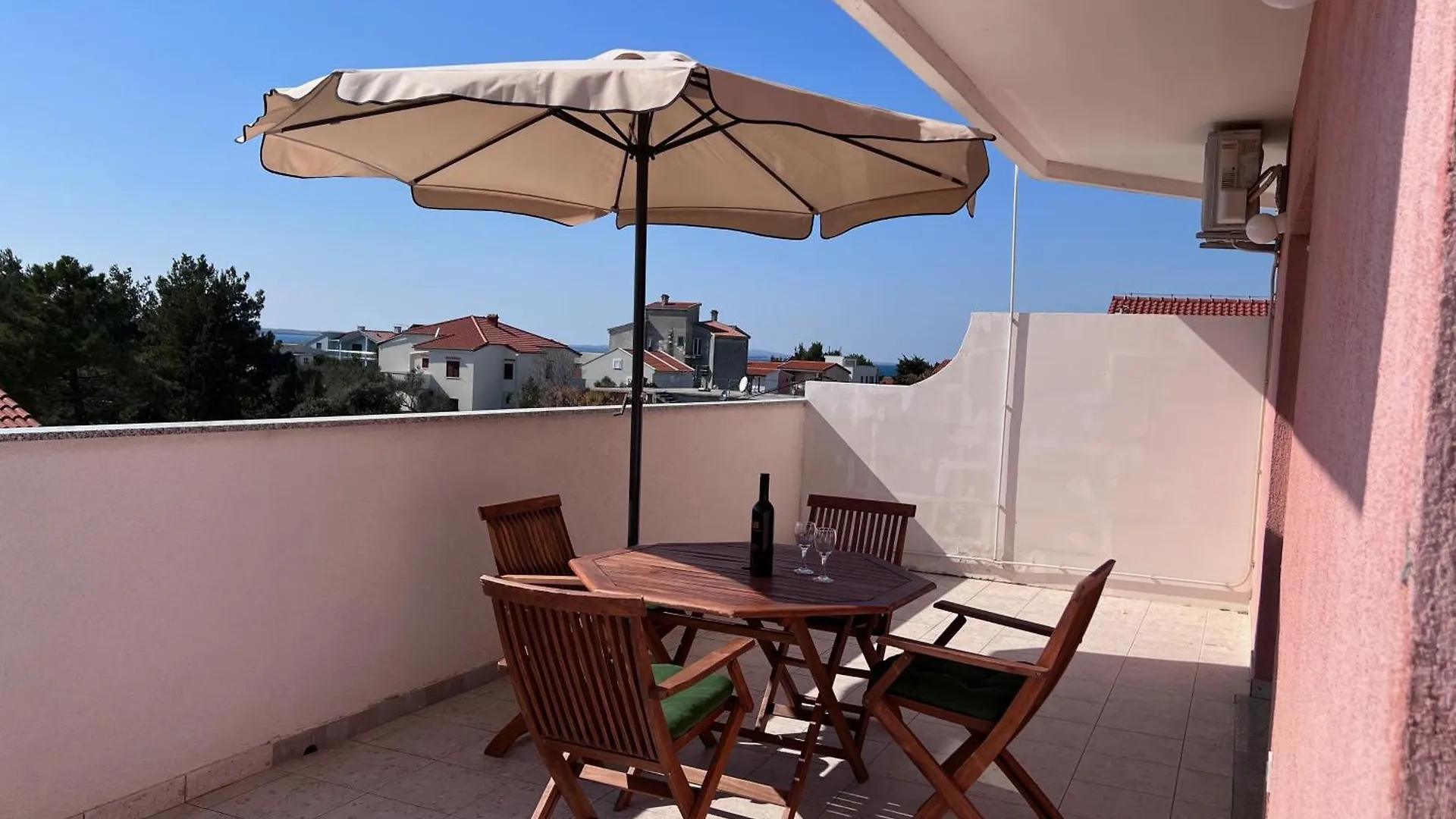 Apartmani Dorana فرسي 0*,