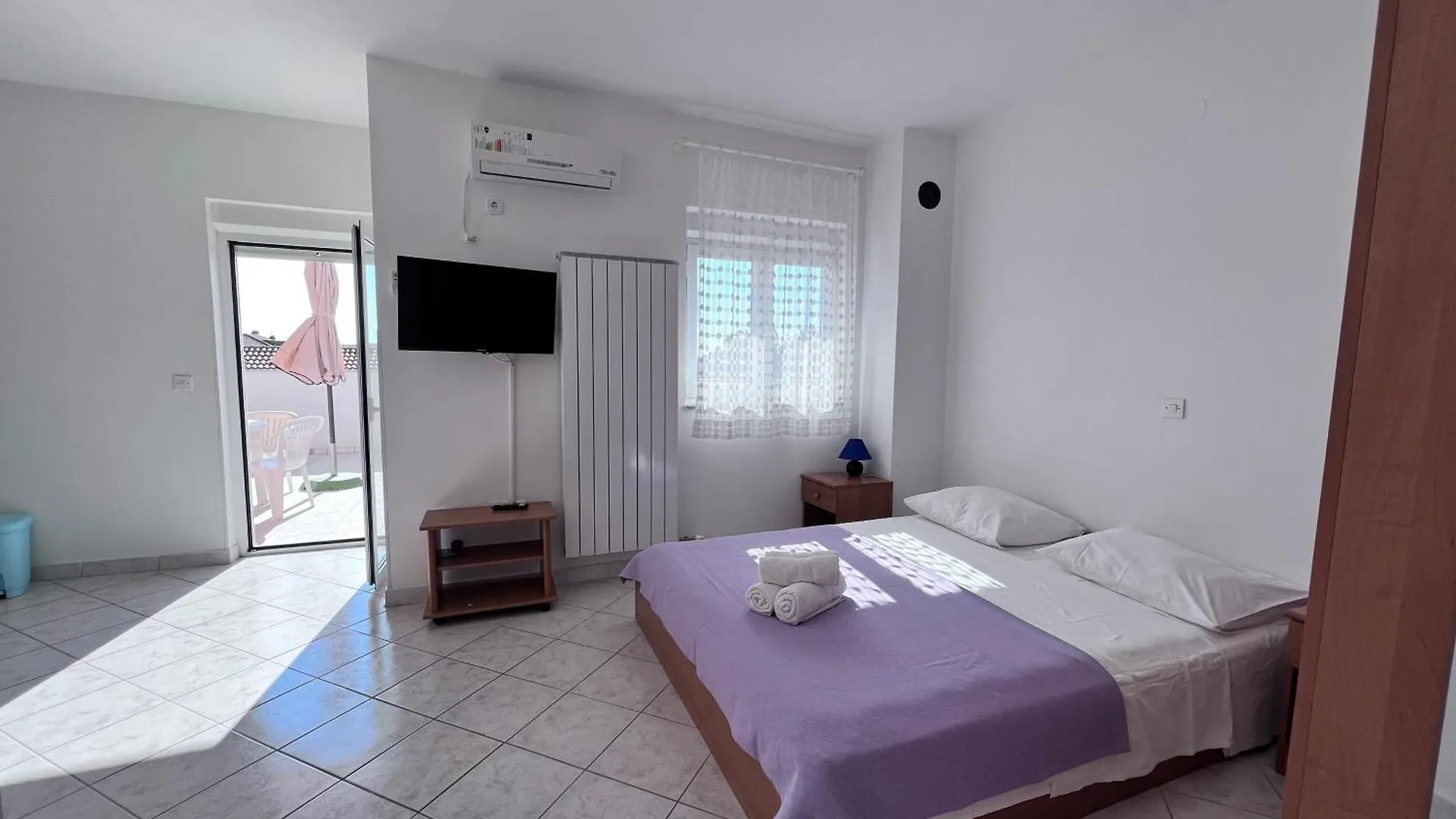 Apartmani Dorana فرسي
