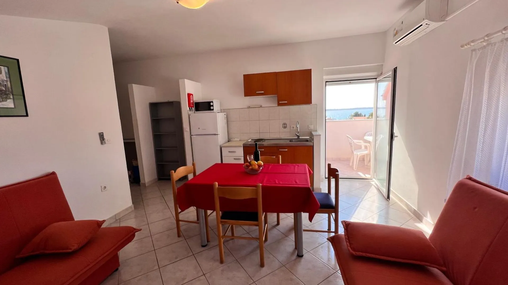Apartmani Dorana فرسي شقة